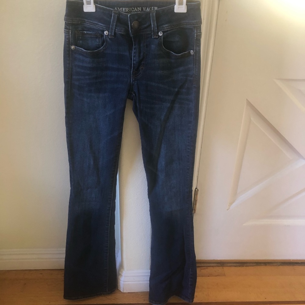 American Eagle dark blue jeans